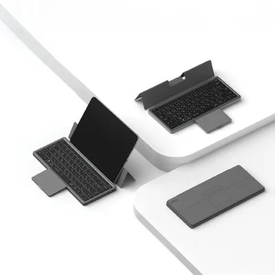 Pawa Tri-Fold Wireless Keyboard With Touchpad - Black
